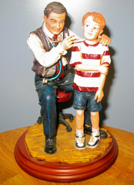 DOCTOR & BOY GETTING CHECK UP HOME OFFICE DECOR D