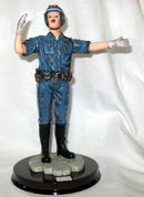 POLICEMAN STATUE HOME OFFICE DECOR P