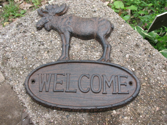 MOOSE WELCOME SIGN CAST IRON