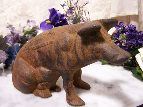 CAST IRON CARTER'S PIG BANK IRONWARE DECOR C