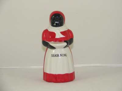 BLACK AMERICANA PORCELAIN HAND PAINTED MAMMY SEASONING SHAKER
