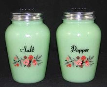 JADE JADITE JADEITE ROUND PRIMROSE SALT PEPPER SHAKERS