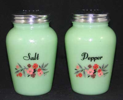 JADE JADITE JADEITE ROUND PRIMROSE SALT PEPPER SHAKERS