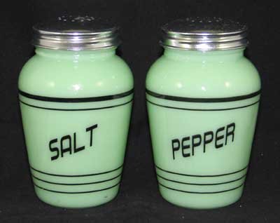 JADE JADITE JADEITE SALT PEPPER SHAKERS J