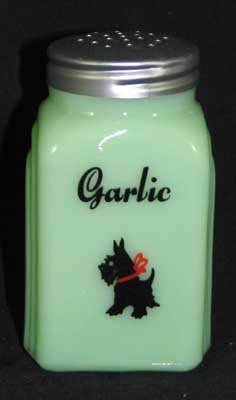 JADE JADITE JADEITE SCOTTY GARLIC SHAKER S
