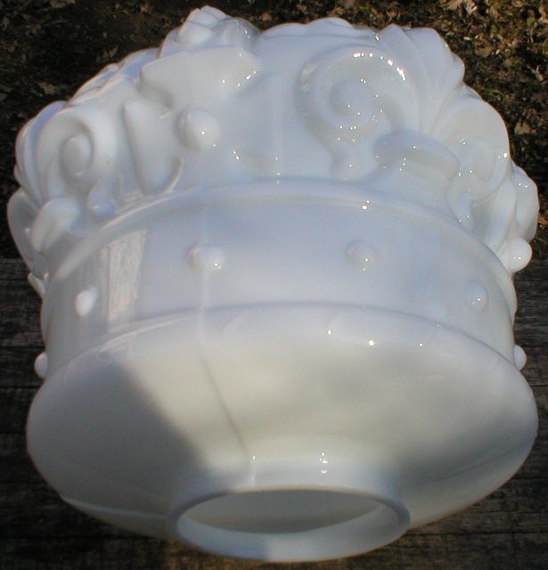 WHITE CROWN GASOLINE MILK GLASS GAS PUMP GLOBE