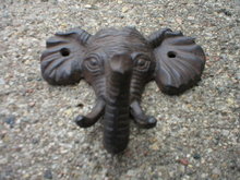 ELEPHANT SINGLE HOOK CAST IRON