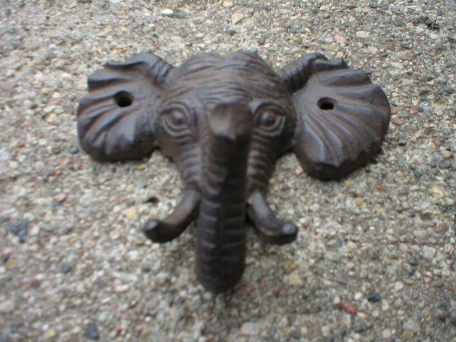 ELEPHANT SINGLE HOOK CAST IRON
