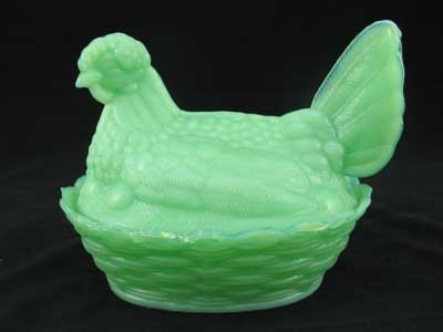 JADE JADITE JADEITE TWO PIECE HEN ON NEST H
