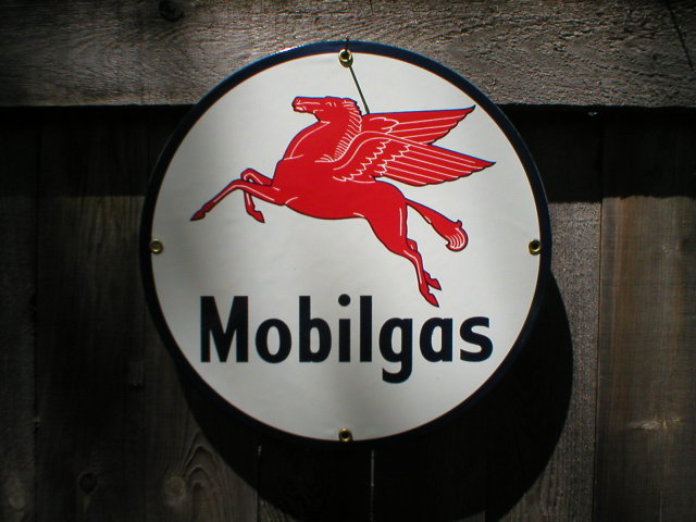 MOBILGAS PORCELAIN COAT SIGN METAL ADV SIGNS M