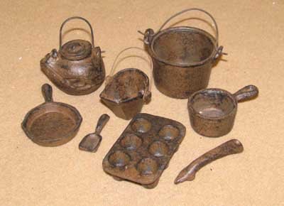 CAST IRON RUSTIC MINIATURE POTS PANS SET P