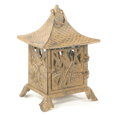 CAST IRON DRAGONFLY PATTERN LANTERN D