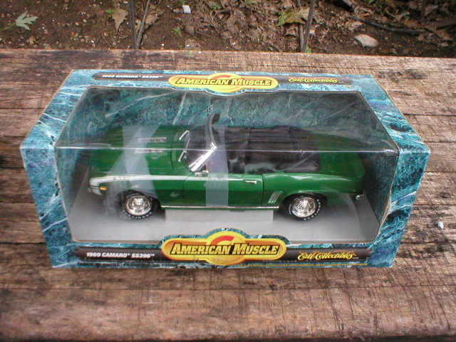 1969 AMERICAN MUSCLE 1:18 GREEN CAMARO CONVERTIBLE SS396