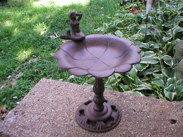 CAST IRON MERMAID BIRD FEEDER HOME GARDEN DECOR M