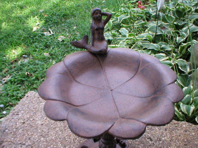 CAST IRON MERMAID BIRD FEEDER HOME GARDEN DECOR M