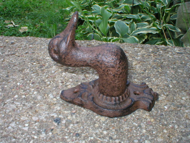 CAST IRON DUCK HOOK UNIQUE WALL DECOR D