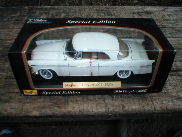 1956 CHRYSLER 1:18 WHITE 300B