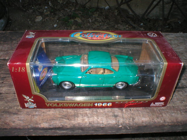 1966 GREEN DIECAST VOLKSWAGEN KARMANN GHIA