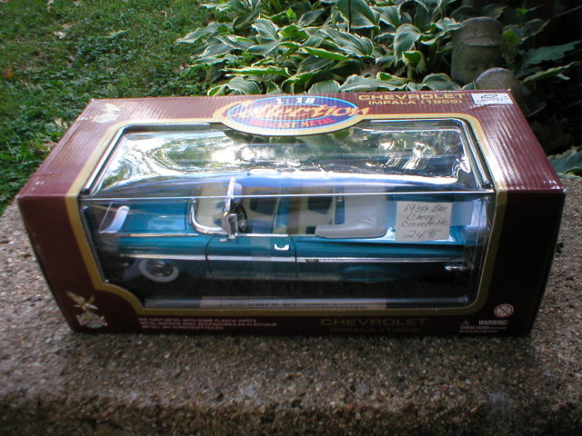 1959 1:18 DIECAST BLUE CHEVROLET CONVERTIBLE