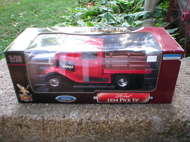 1934 1:18 DIECAST RED FORD PICKUP F
