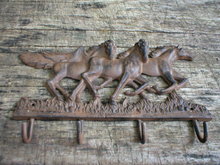 CAST IRON THREE HORSE 4 HOOK COATRACK WALL HANGER P