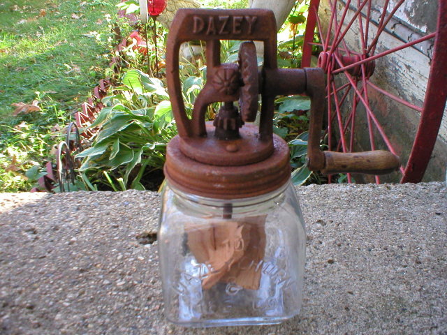 MEDIUM GLASS DAZEY BUTTER CHURN COLLECTOR CHURNS C