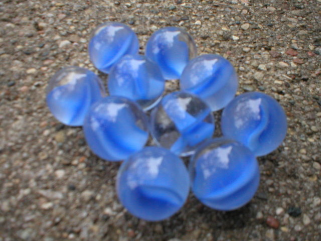 BLUE CAT EYE SHOOTER MARBLES TWO POUNDS 7/8 INCH