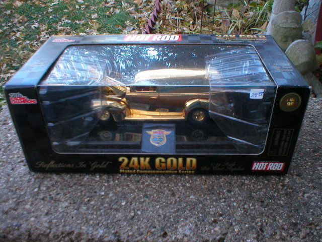 1:24 24K GOLD DIECAST 1940 FORD TRUCK