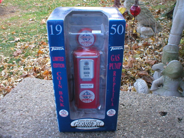 TOKHEIM SKELLY PREMIUM DIECAST GAS PUMP S