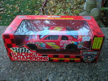 RACING CHAMPIONS KELLOGG'S 1:24 TERRY LABONTE