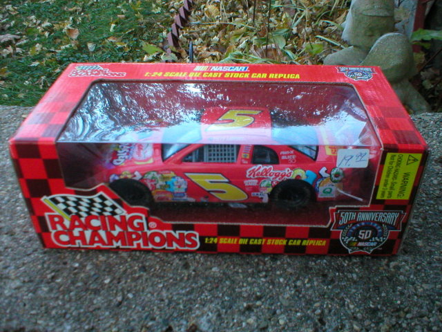 RACING CHAMPIONS KELLOGG'S 1:24 TERRY LABONTE