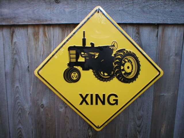 TRACTOR XING ALUMINUM SIGN RETRO METAL ADV SIGNS