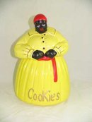 HAND PAINTED PASTEL YELLOW MAMMY COOKIE JAR G