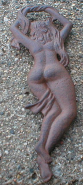 LADY BOTTLE OPENER CAST IRON NAKED WOMAN O