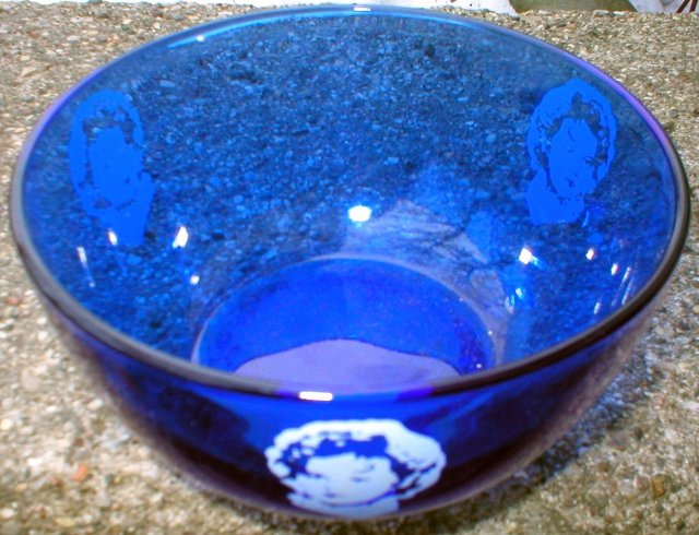 SHIRLEY TEMPLE COBALT BOWL T