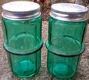 HOOSIER SALT PEPPER ONE SET GREEN SPICE SHAKER