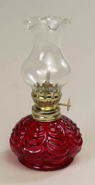 SMALL RED OIL KEROSENE LAMP R
