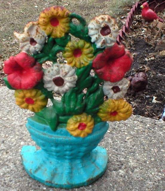 CAST IRON FLOWER DOORSTOP AGED LOOK IRONWARE