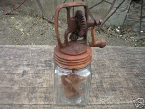 DAZEY BUTTER CHURN MEDIUM GLASS