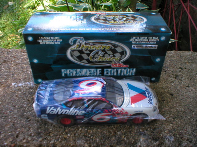 VALVOLINE DIECAST MARK MARTIN 1:24 DIECAST 2001 CAR M