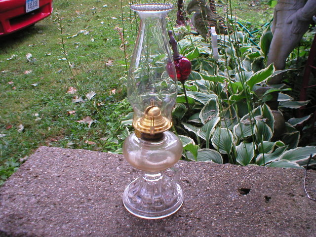ANTIQUE OIL LAMP VINTAGE LANTERN FINGER LAMPS O