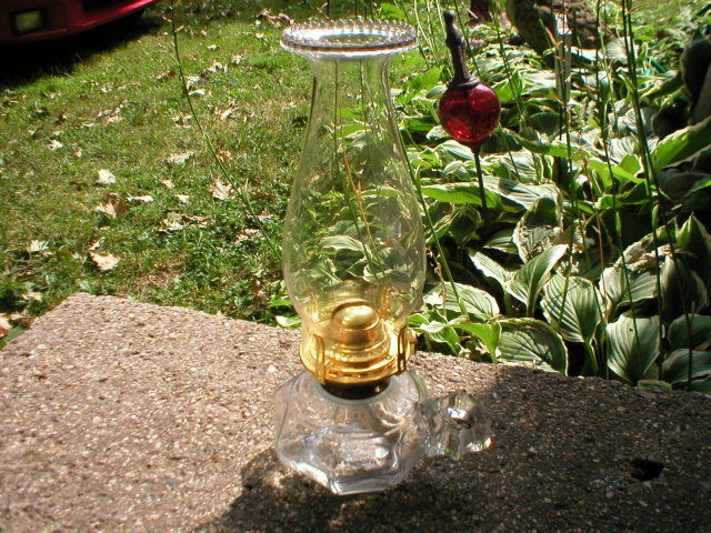 ANTIQUE OIL LAMP VINTAGE LANTERN FINGER LAMPS O