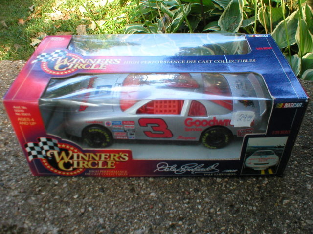 DALE EARNHARDT SILVER CHEVROLET 1:24 MONTE CARLO