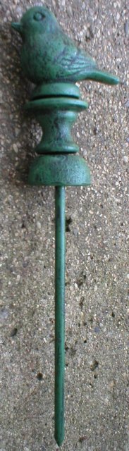 CAST IRON BIRD HOSE GUIDE