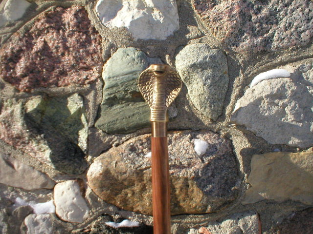 WALKING STICK CANE BRASS COBRA HEAD SNAKE HANDLE