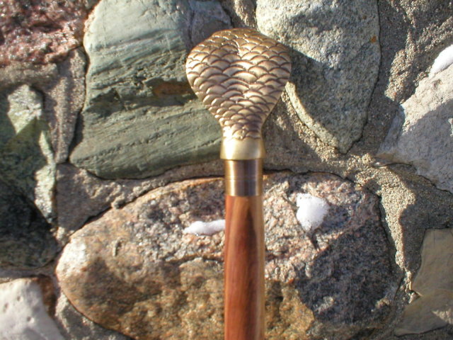 WALKING STICK CANE BRASS COBRA HEAD SNAKE HANDLE
