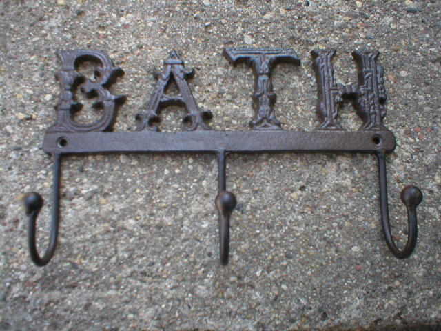 3 HOOK BATH COATRACK CAST IRON