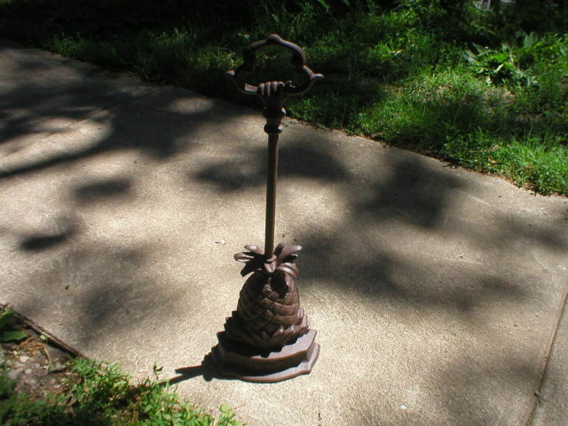 PINEAPPLE PORTER DOORSTOP CAST IRON