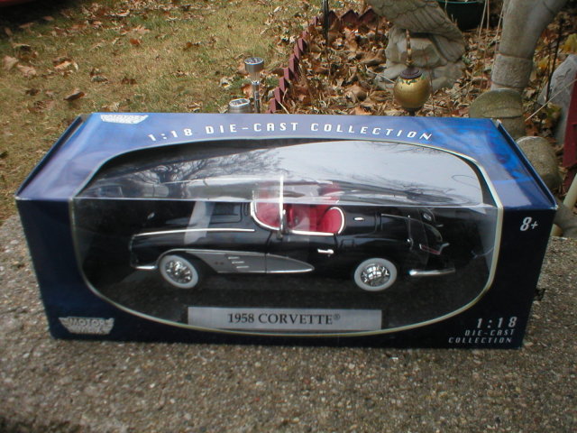 1958 1:18 DIECAST BLACK CORVETTE