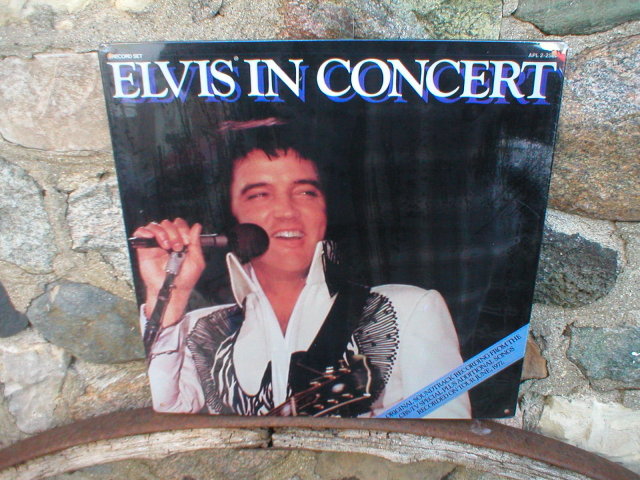 ELVIS IN CONCERT Metal Sign